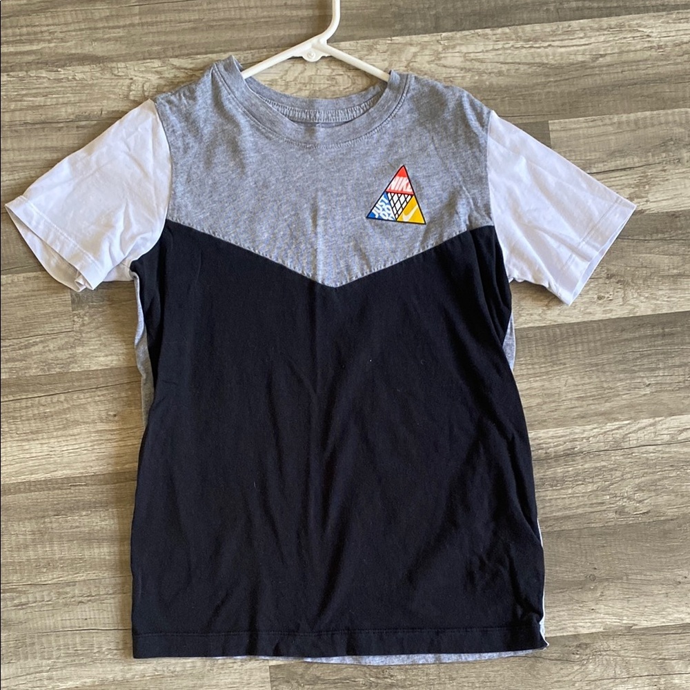 💚 3/$15 Kids Color Block T-Shirt - Gray, Black, White C - Picture 1 of 2